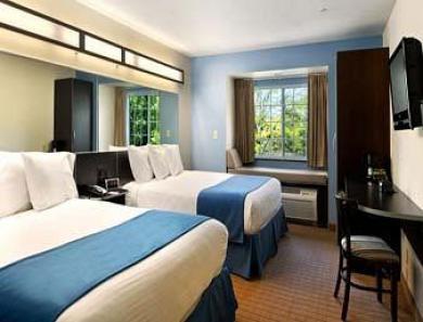 Microtel Inn And Suites By Wyndham - Geneva Pokoj fotografie